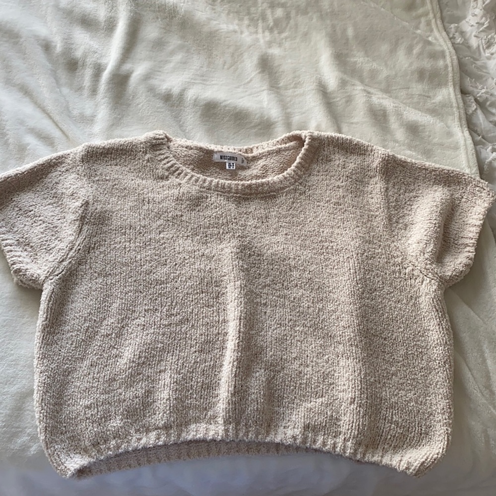 Missguided fuzzy popcorn cropped shirt, size US 14, color tan